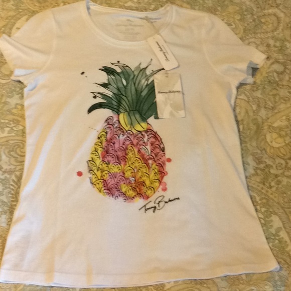 Tommy Bahama Tops - NWT Tommy Bahama pineapple cap sleeve top